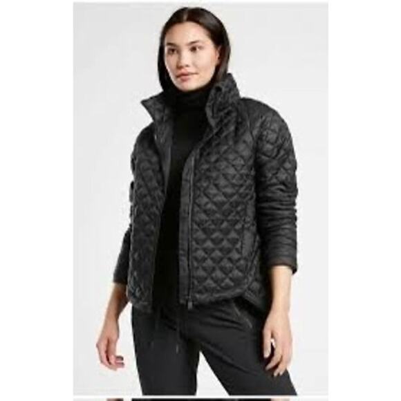 Athleta Whisper Featherless Puffer Jacket in Black Size 3X - Picture 2 of 10